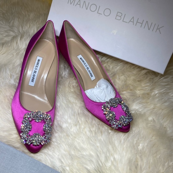 New authentic Manolo Blahnik hangisi heels - Picture 10 of 14